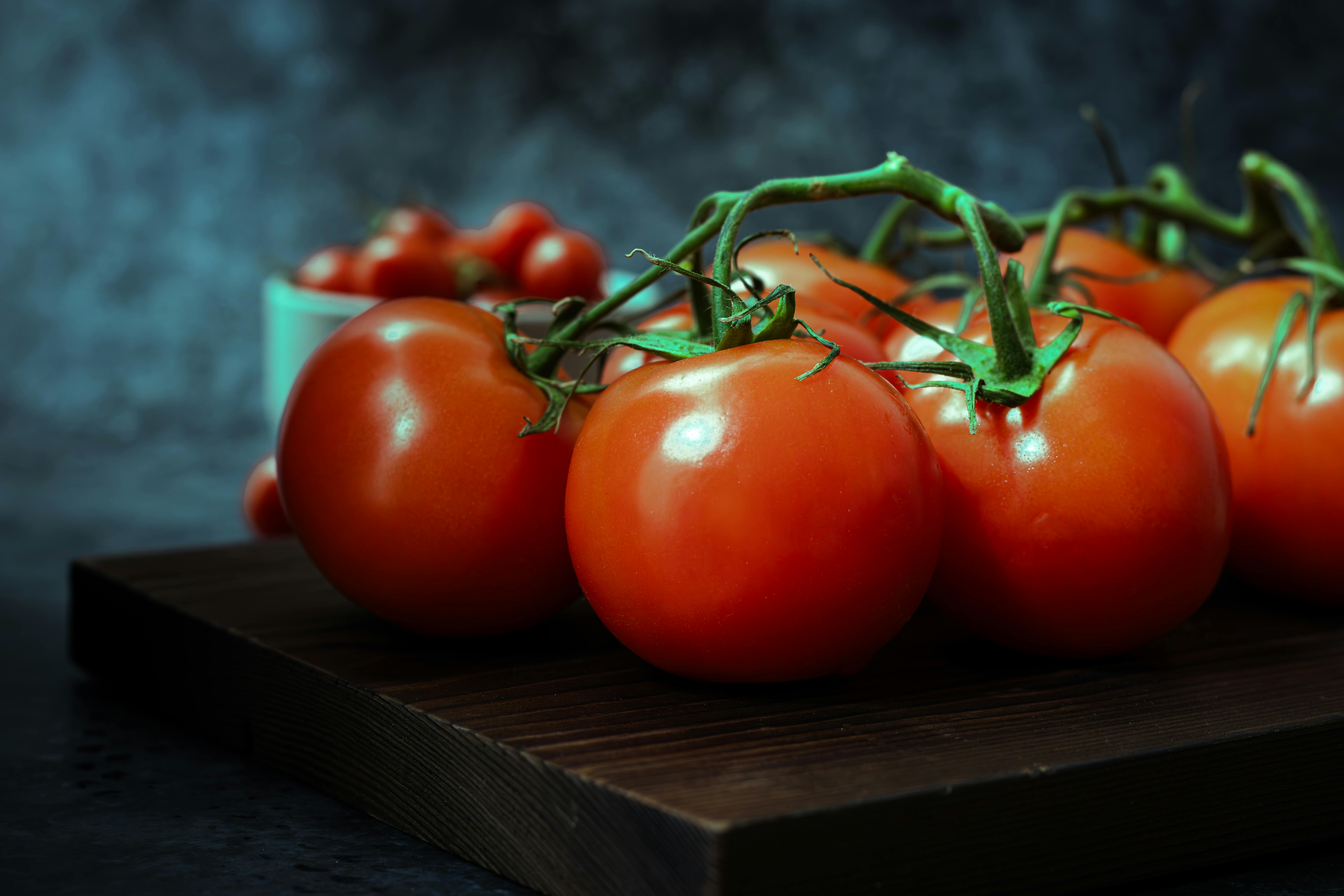 Effective Ways to Prune Tomatoes for a Bountiful Harvest in 2025
