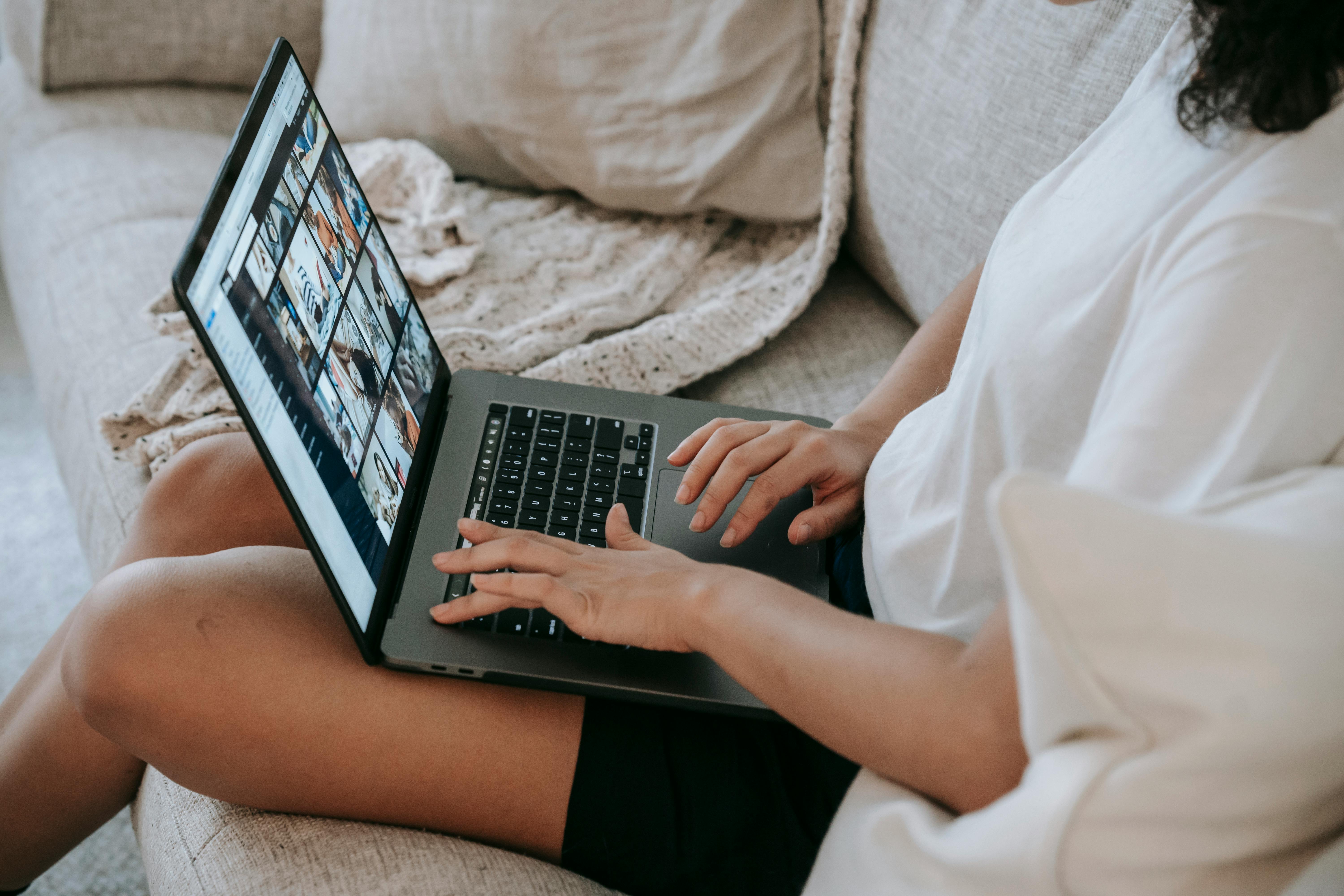 Smart Ways to End Your Emails Effectively in 2025